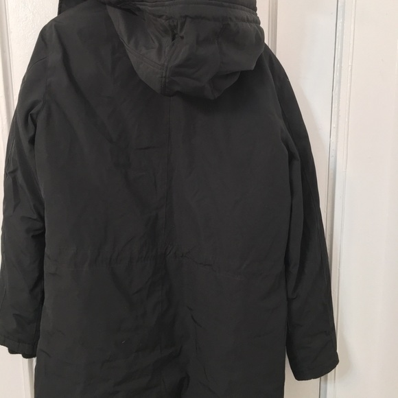 Guess jacket New open box and never worn before. Size S/P - Picture 5 of 13